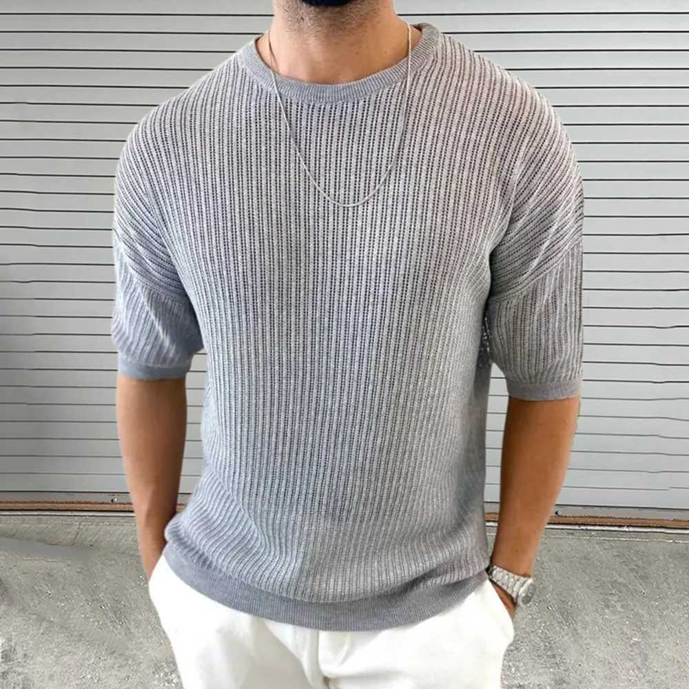 Summer New Mens Solid Color Knitted Hollow Short-Sleeved T-Shirt Retro Fashion Trend Casual Simple Daily Breathable Mens Tops Y250819