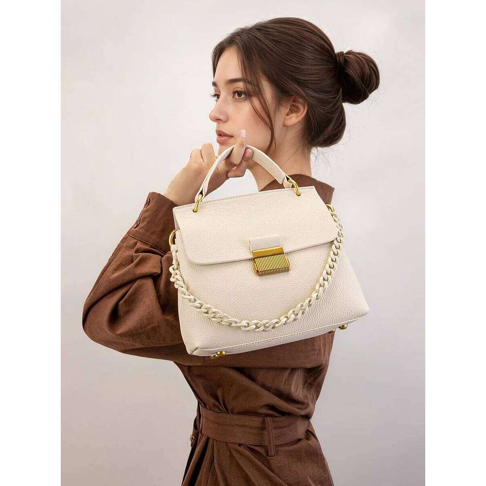 Designer Bags New Classic Chain Small Shell Tote Fashion Genuine Leather Women Niche Design Shoulder Bags Top Quality Ladies Handbag Luxury Bag