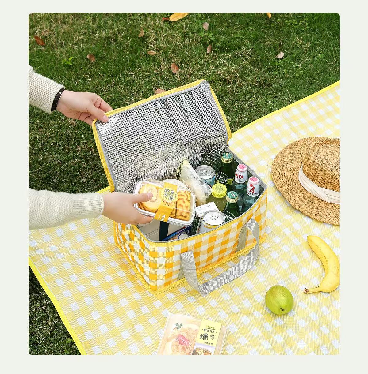 Outdoor insulated box, camping refrigeration bag, ice cube, portable camping popsicle, car mounted commercial stall, refrigerator, picnic basket