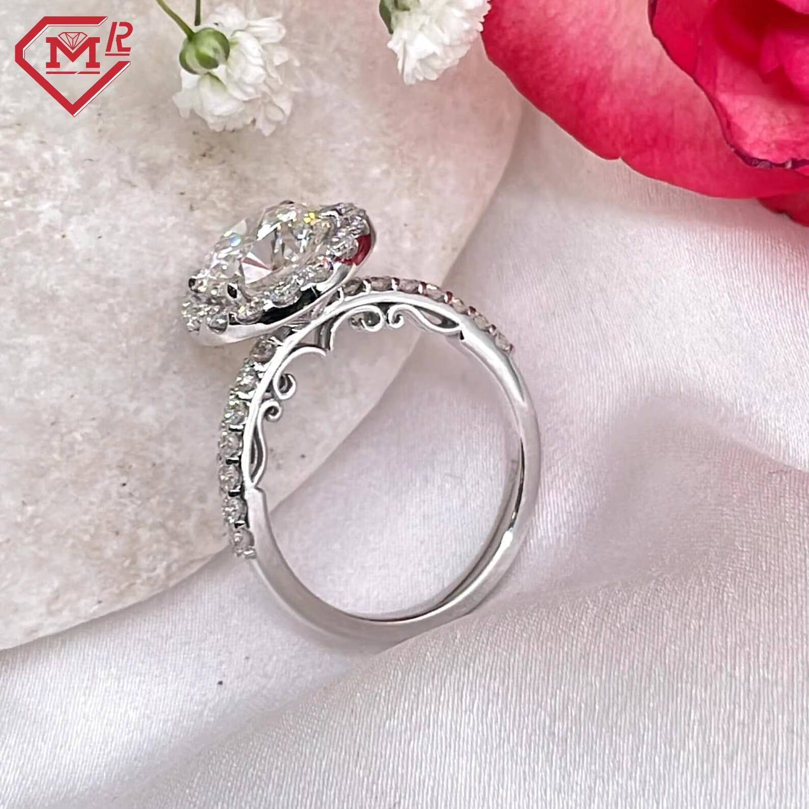 Elegant Wedding Engagement Ring Vvs Moissanite Diamond 925 Silver Moissanite Ring for Women