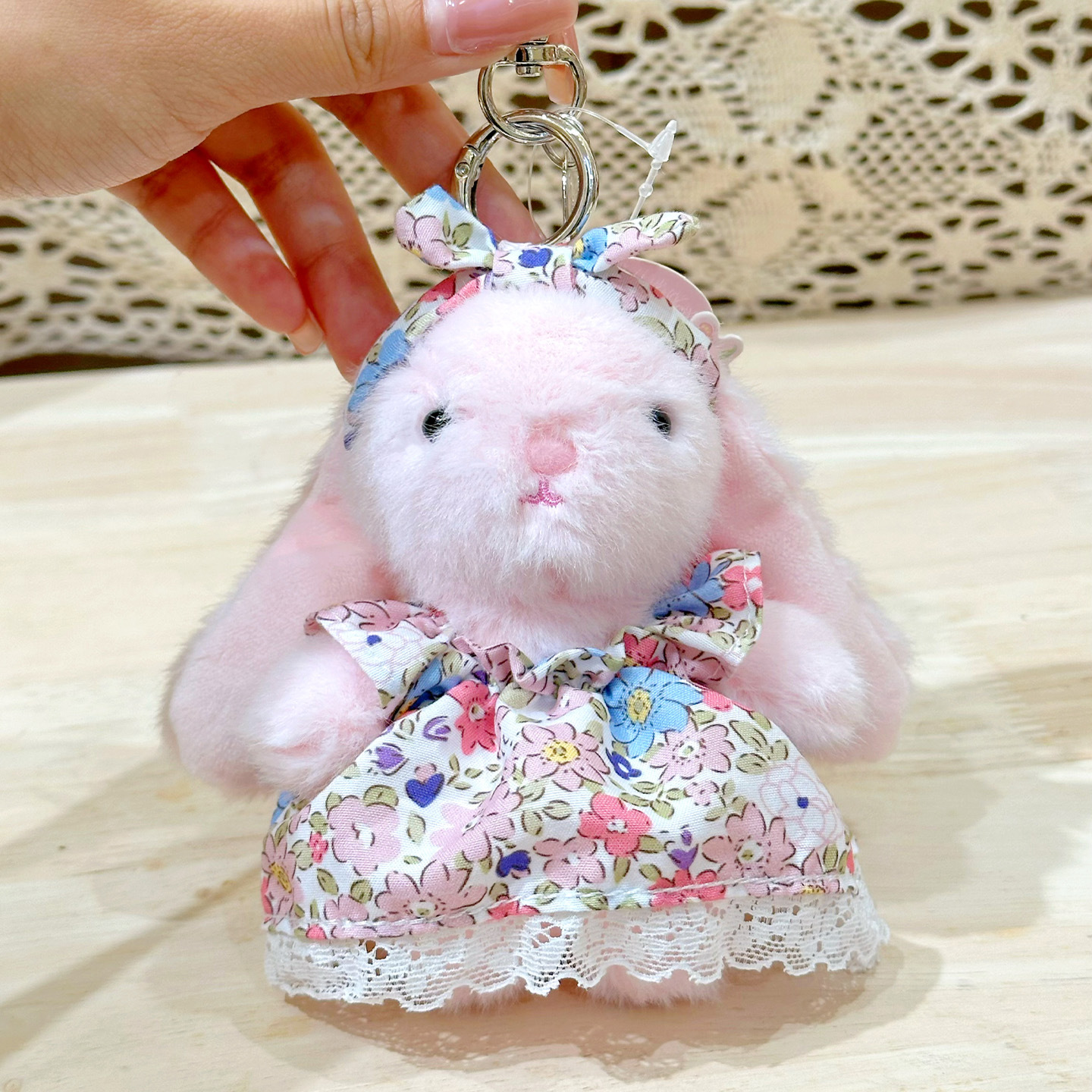 Creative Flower Bowknot Plush Keychain Soft Cute Car Key Pendant Cartoon Stuffed Doll Keyring Unisex