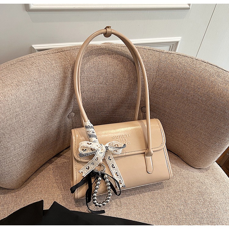 2025 Autumn Large Capacity Women's Bag New Simple Korean Edition Small and Unique Single Shoulder Underarm Bag Male Wenbao Women's Crossbody