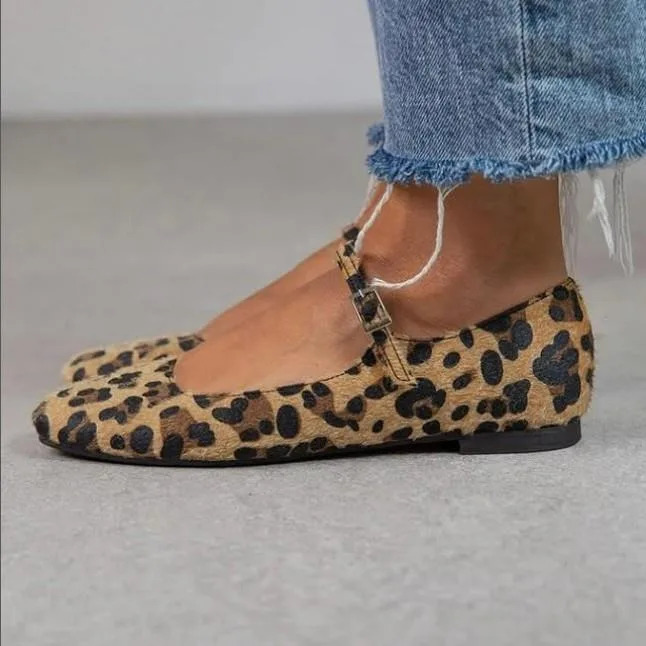 2025 Casual Flat Shoes Three-Row Buckle Horsehair Leopard Print Womens Shoes 250820