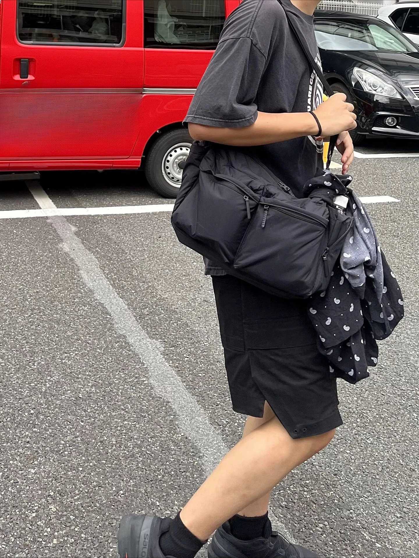 Multi-pocket Mens Nylon Crossbody Bags Large Capacity Womens Laptop Bag Waterproof Travel Shoulder Bag Tote Portable Handbags Y250819