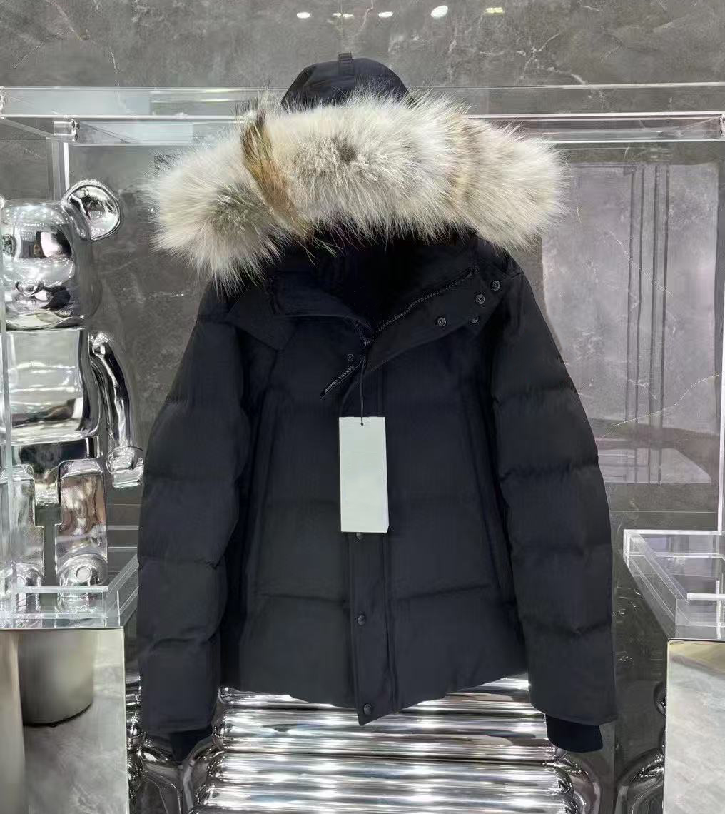 Mens Winter jacket Large pockets Wolf fur collar Down Jacket 29 models Wyndham Parker hooded thickened Keep warm and windproof top red-black mark coat