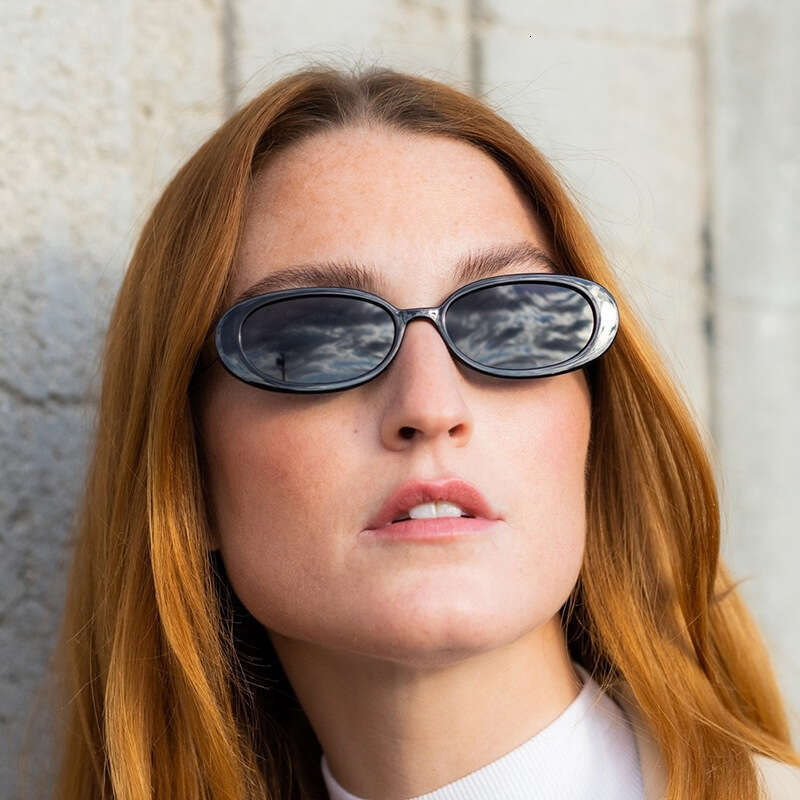 New Style Personality Small Frame Designer for Men and Women Cow Color Lightweight Comfortable Sunglasses Glasses