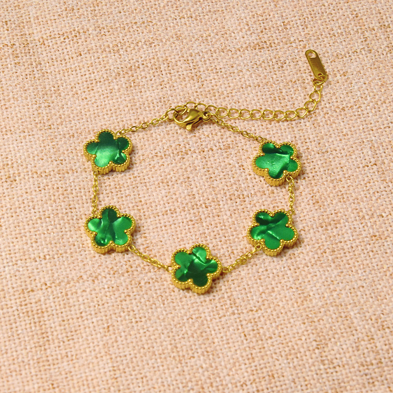 Titanium Lucky Five-Leaf Clover Gradient Bracelet Light High-End Feel Women's Stainless Steel Jewelry