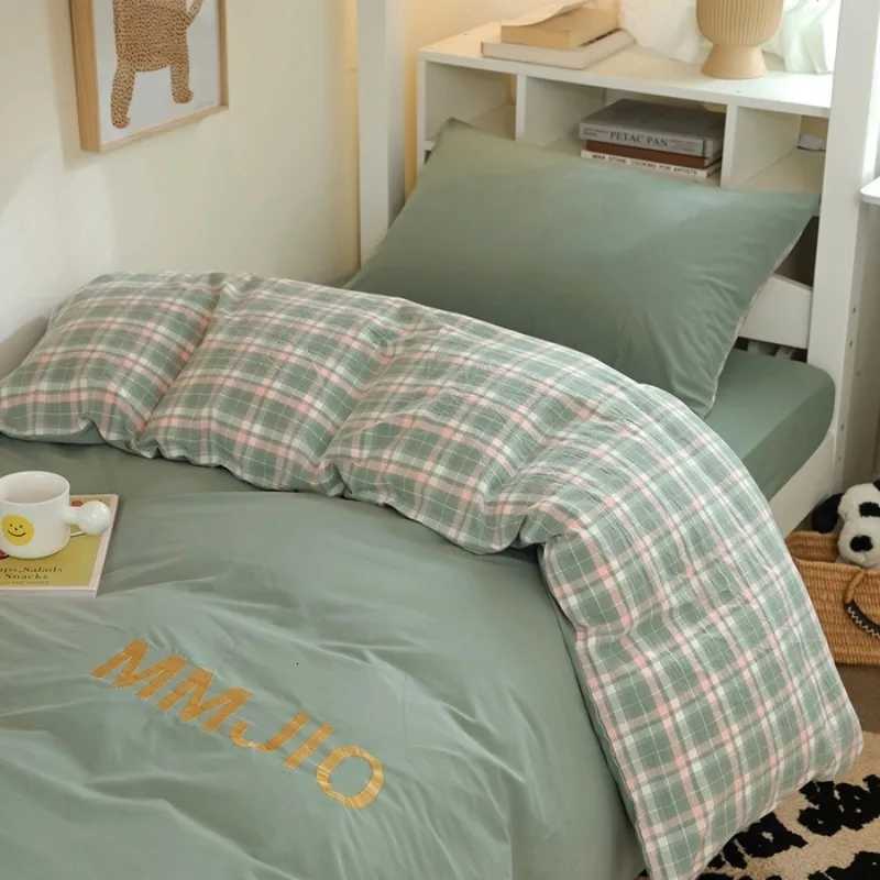 2025 new college student cotton washed cotton embroidered student bed sheet quilt cover three-piece set four-season universal Y250819