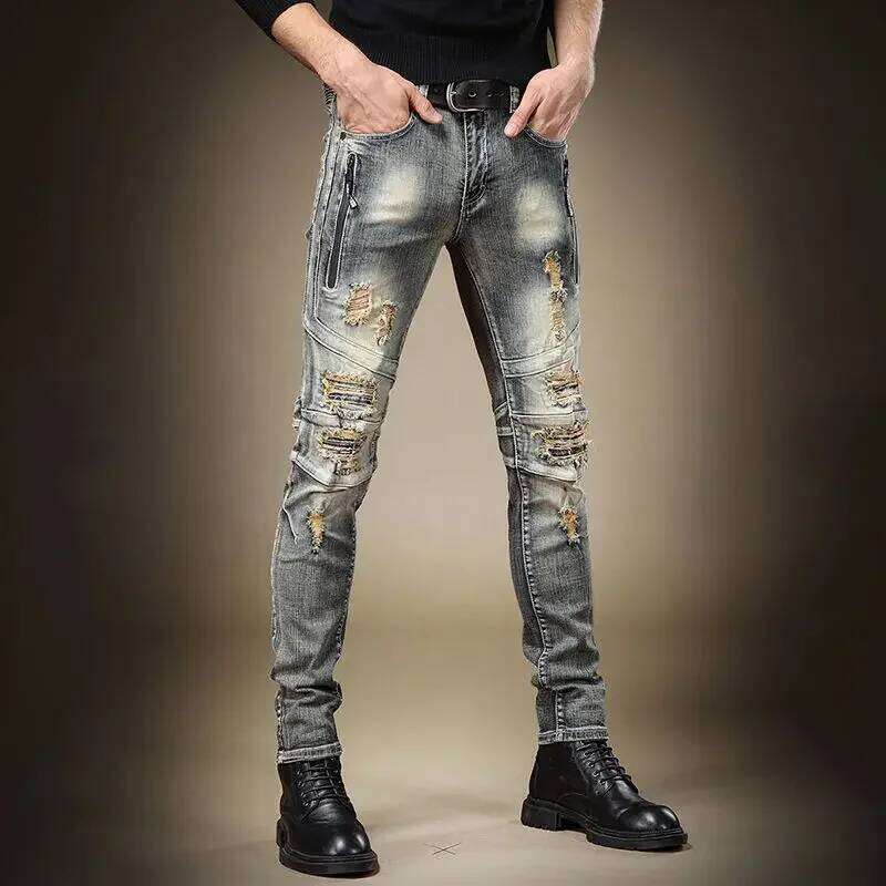 Broken Man Cowboy Pants with Holes Ripped Pockets Torn Tapered Jeans for Men Trousers Classic High Quality 2024 Trend Stacked Xs