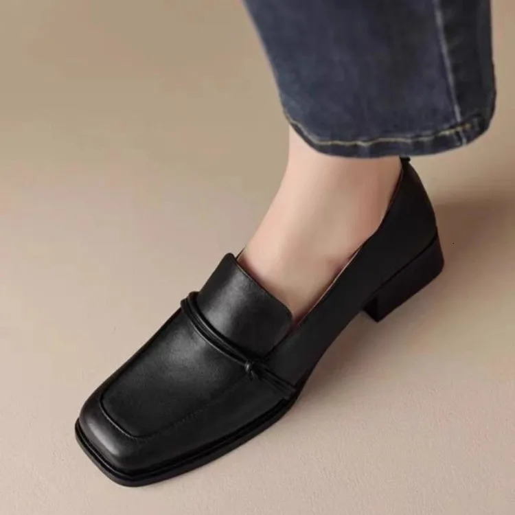 Women Flats Loafers Shoes Leather Designer Retro Shoes 2025 Trend Autumn Classic Shoes Women New Walking Dress Femme Zapatillas 250820