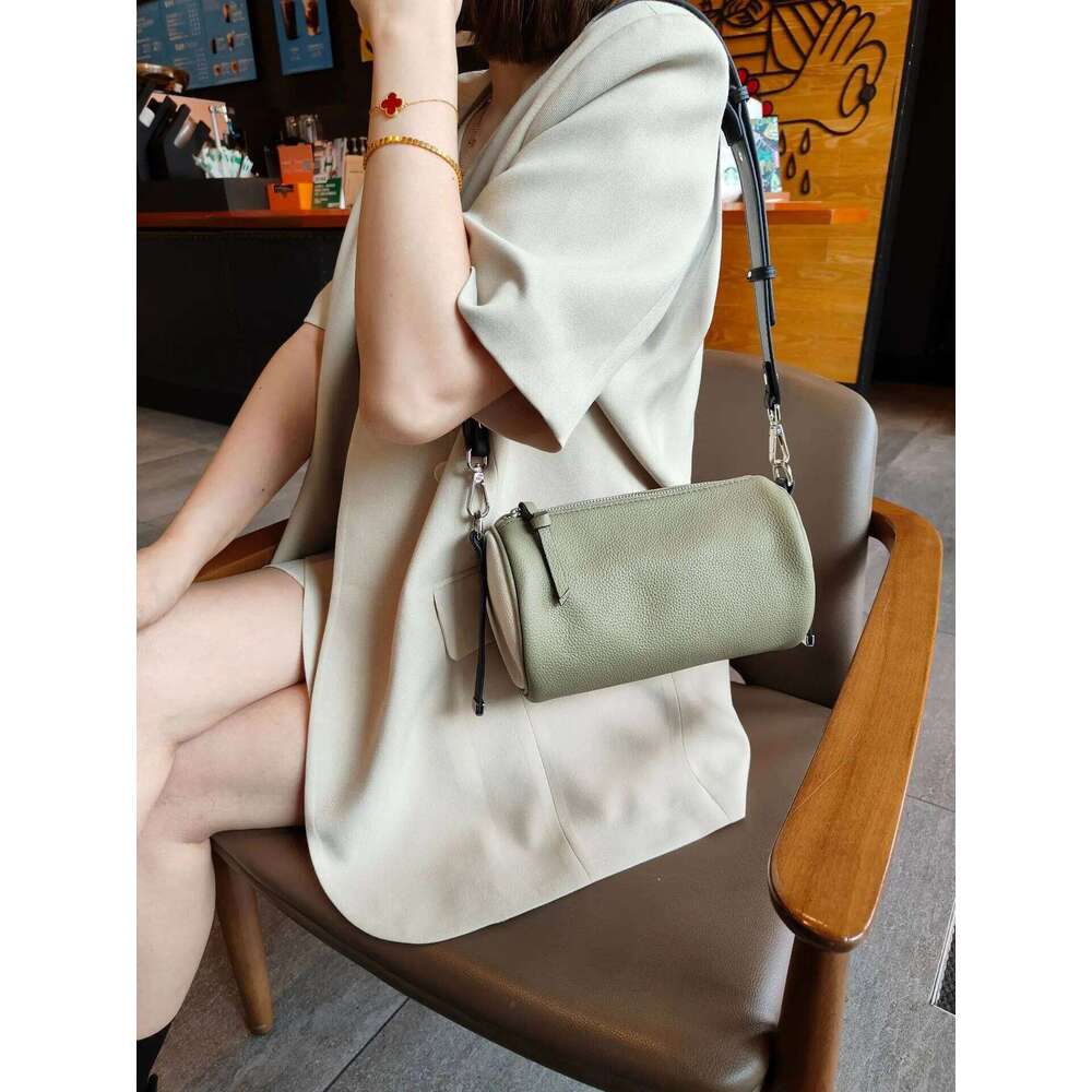 Designer Bags 2025 New Genuine Leather Women Cylinder Underarm Designer Ladies Shoulder Crossbody High Quality Bamboo Bag For Woman Luxury Bag