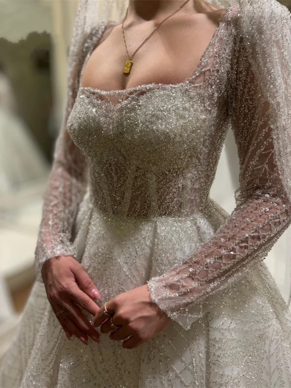 Gorgeous Mermaid Wedding Dresses Square Neck Beading Sequins Bride Dress Luxurious Pleats Sweep Train Bridal Dress Customized