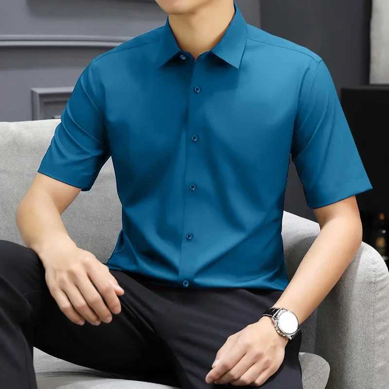 New Mens Business Casual Solid Color Short Sleeved Shirt for Summer Fashion No Ironing Comfortable and Versatile Top Y250819