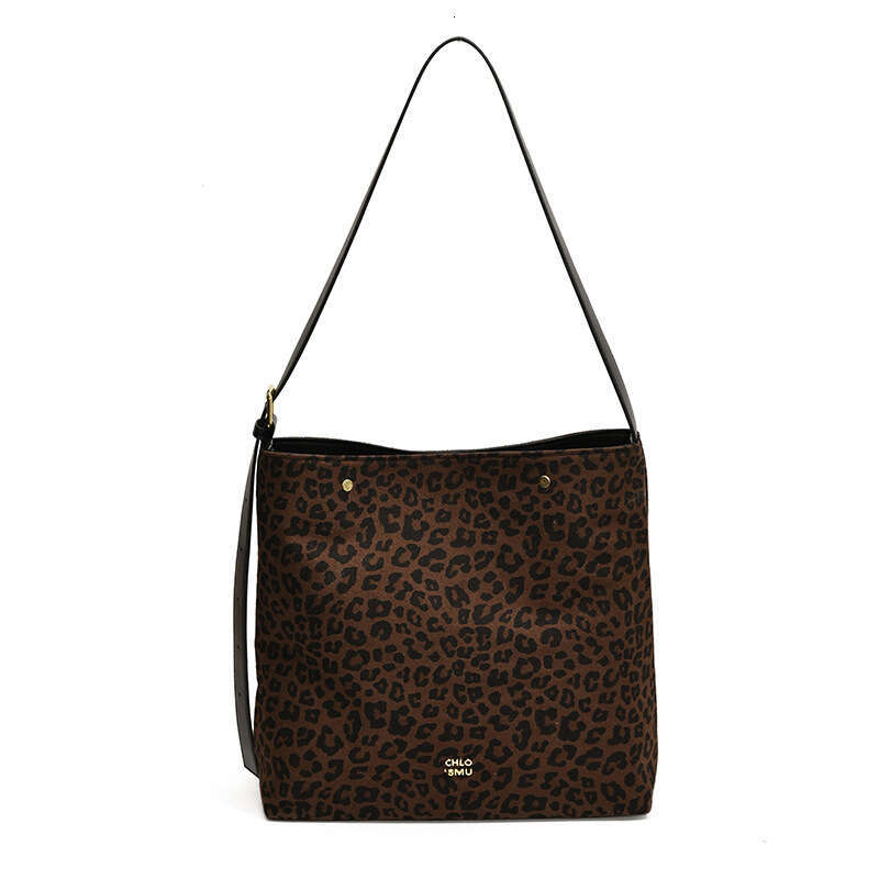 and Autumn Trendy Large Capacity for Women 2025 New Versatile Designer Bags Crossbody Commuter Shoulder Bucket Bag