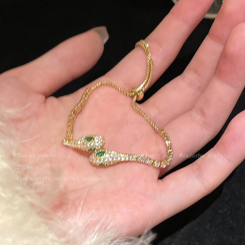 Designer Ladies' Snake-shaped Full Diamond Snake-shaped Bracelet Young Luxurious Fashionable And High-end 2025 New Jewelry