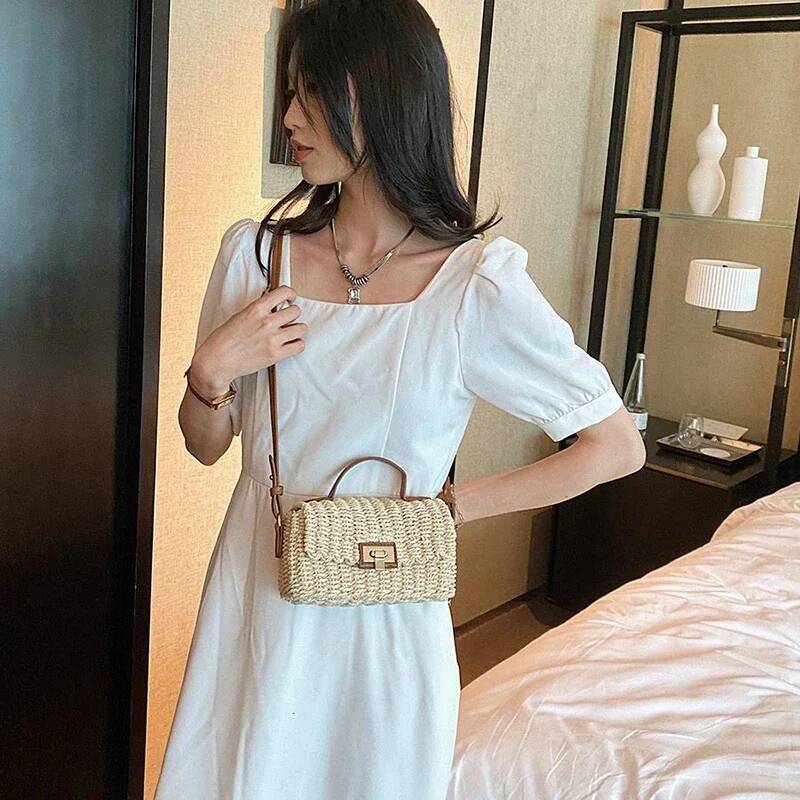 Handmade Women's Shoulder Summer Straw Beach Bag Bohemian Female Handbags Fashion Square Flap Lock Designer Shopper Purse high-quality