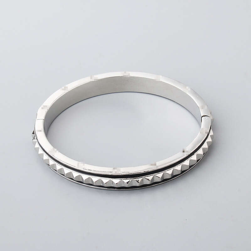 Gear Closed Spring Clasp No. 17 Enamel Bracelet Simple Unisex Jewelry