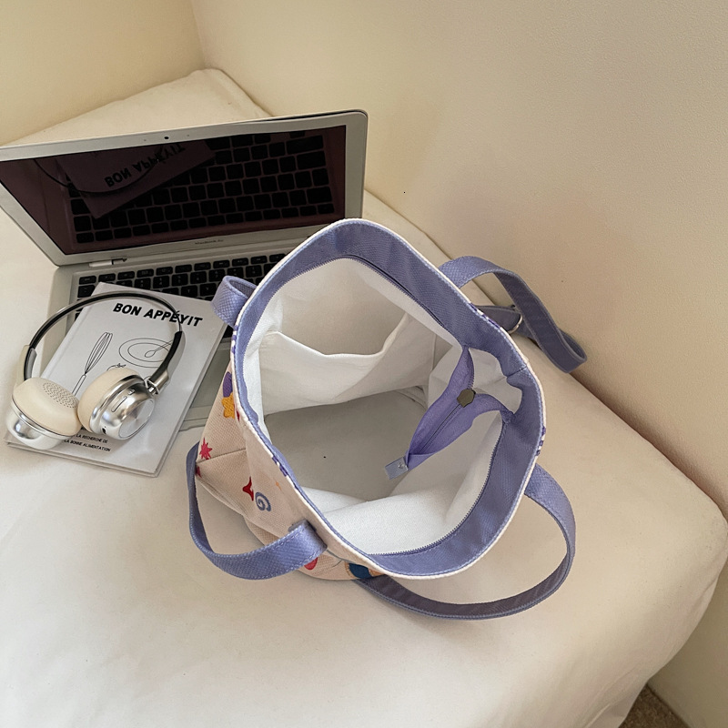 2025 Autumn Cute Dog Printed Commuter Bag Leisure Cute Fashion Bucket Bag Large Capacity Shoulder Bag Art Fashion Canvas Bag Women's Crossbody Ba