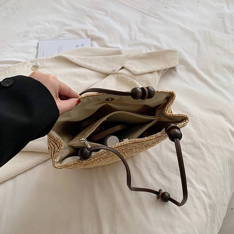 Autumn New Women s Crossbody Bag Casual Woven Shoulder Bag Women s Handbag Handmade Beach Bag Women s Travel Large Capacity Handbag Autumn New Designe