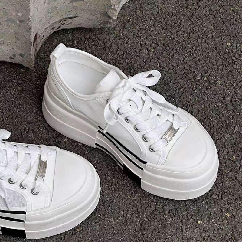 White Sneakers Women 2025 Summer New Mesh Fashion Versatile Thick Sole for Petite Height Increase Platform Casual Shoes