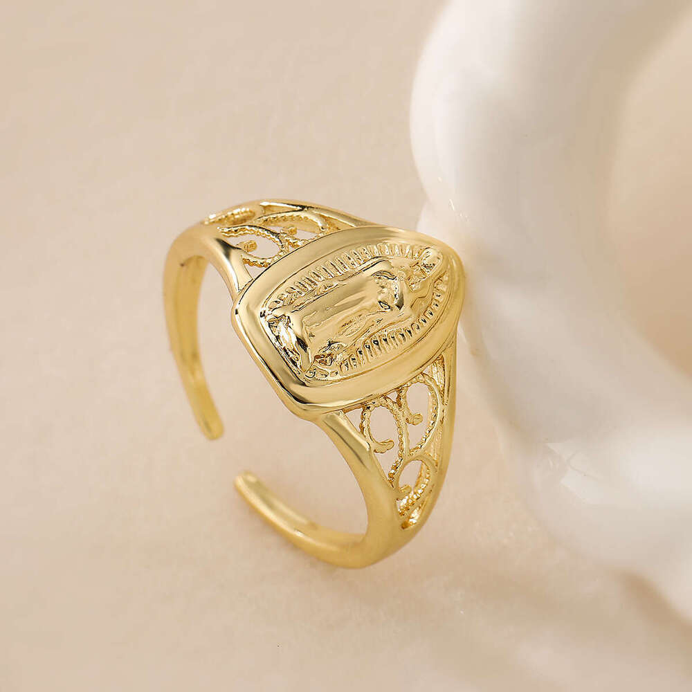 Simple Luxury Copper Gold-Plated Zircon Heart Geometric Designer Open for Women, Niche Ring