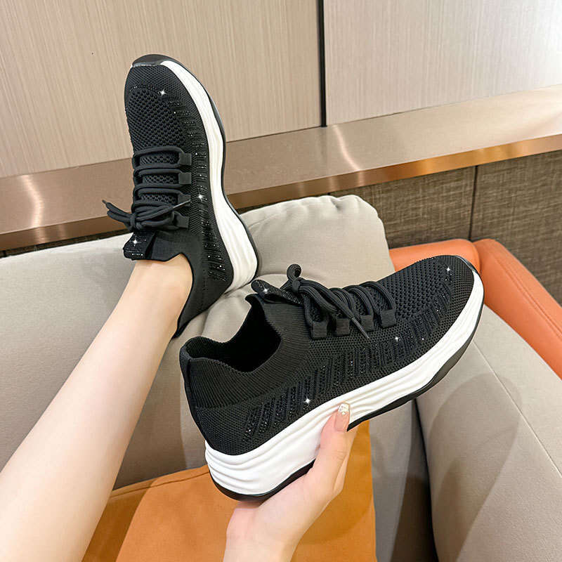 2024 Summer New Thick-Soled Comfortable Mesh Flyknit Breathable Sneakers Casual Running Shoes for Women