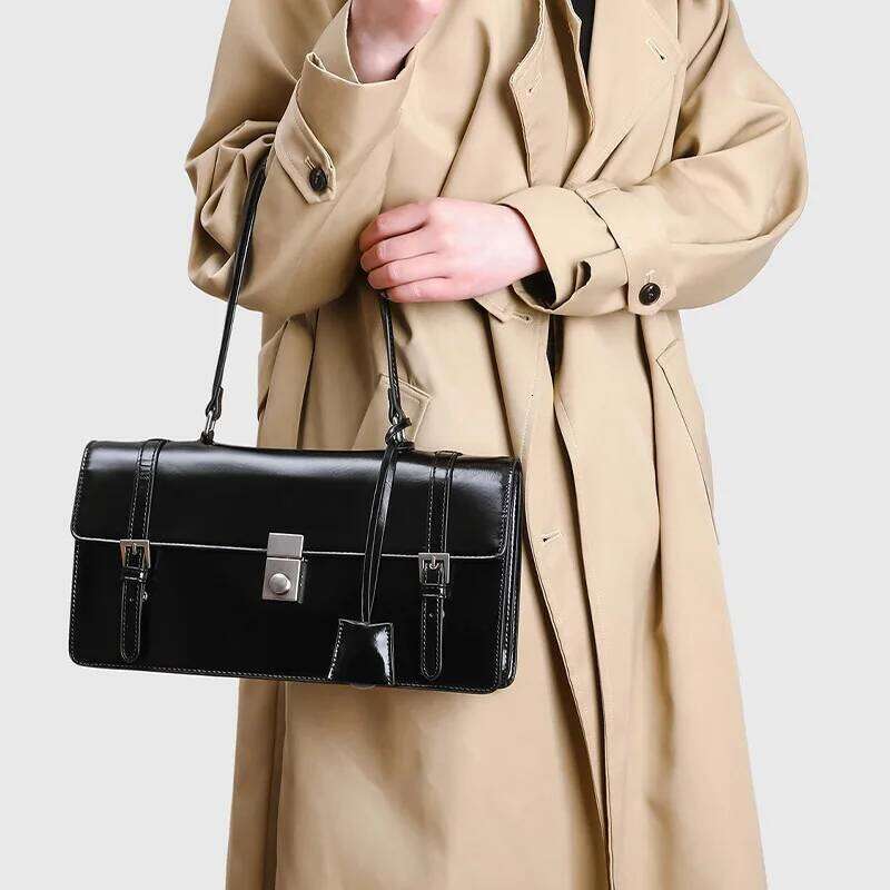 New Designer Women S Oil Waxed Leather Postman Handbag Accordion Flip Motorcycle Shoulder Retro Armpit Bag