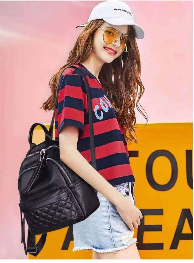 Designer Bags 100% Genuine Leather Fashion Small Women Backpack Elegant Black Daily Holiday Knapsack Casual Travel Bags Girl's Schoolbag Luxury B