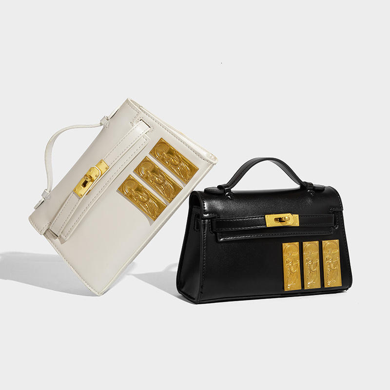 Free Shipping Designer Luxury New Women's Kelly Bag Versatile One Shoulder Underarm Bag Premium Retro Handheld Black Gold Embossed Stick Bag