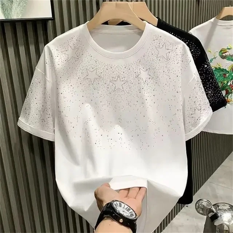 Summer Rhinestone Rivet T-shirt for Men Clothing Casual T-shirt Fashion High Street Mens Summer Short Sleeves 250820
