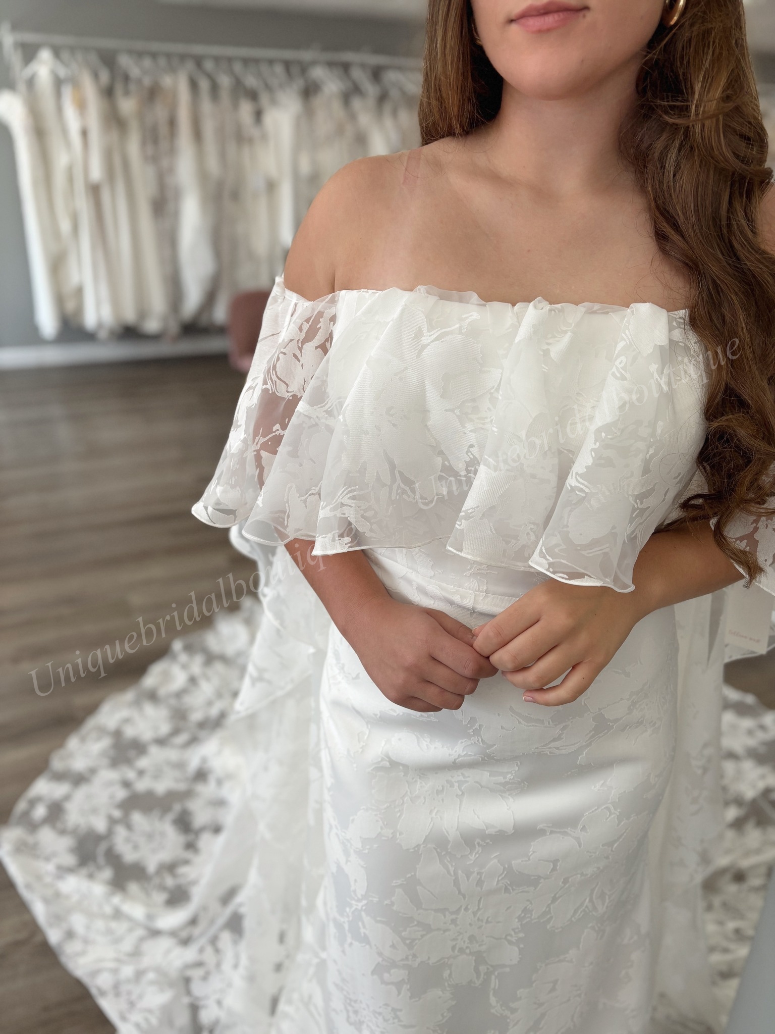 Fit and Flare Wedding Dress 2026 Detachable Cape Wrap Bridal Ceremony Photo Reception Engagement Gown Garden vestidos de novia Strapless Organza Jacqu