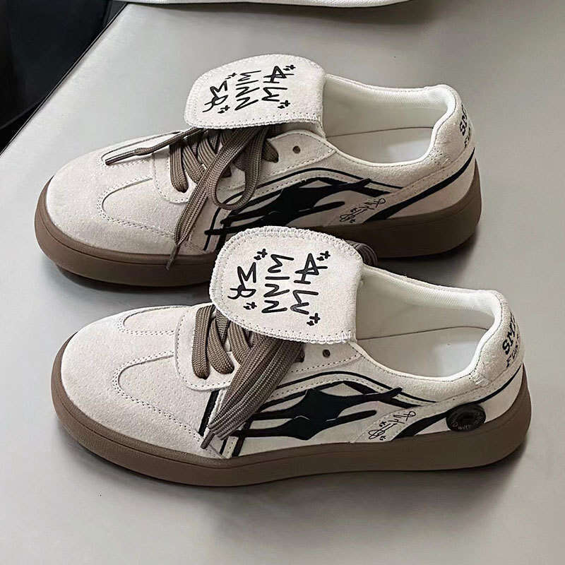 Korean Version Genuine Leather Niche Flip-top German Training for Women 2025 Summer Autumn New Super Popular Internet Celebrity Sports Forrest Gump Sh