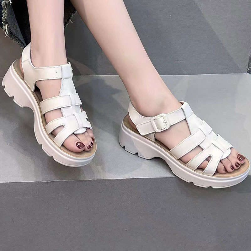 2025 New Roman Summer Outdoor Casual Height-Increasing Leather Sandals Woven Non-Slip Travel Beach Shoes for Women