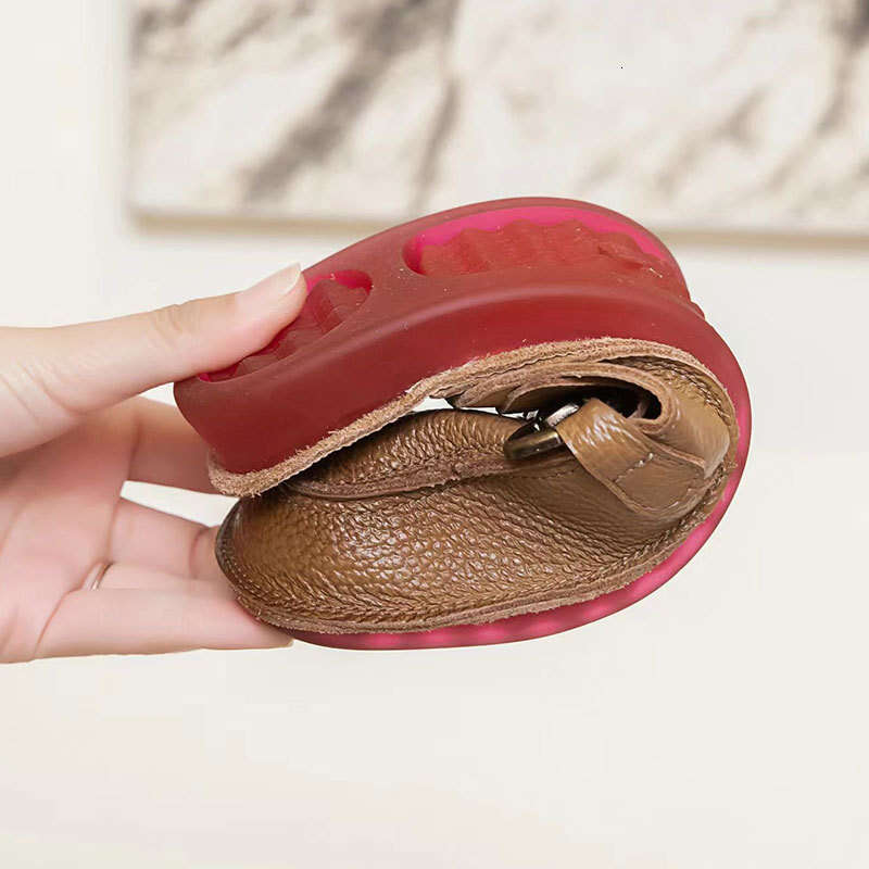 Genuine Leather Closed-Toe Fashionable Comfortable Versatile Non-Slip Soft Sole Flat Square Toe Low Heel Casual Women's Slippers Trendy