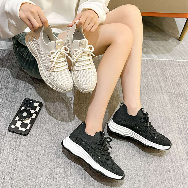 2025 Summer New Hollow Breathable Mesh Sports for Women Lightweight Soft Sole Flyknit Sock Versatile Running Shoes