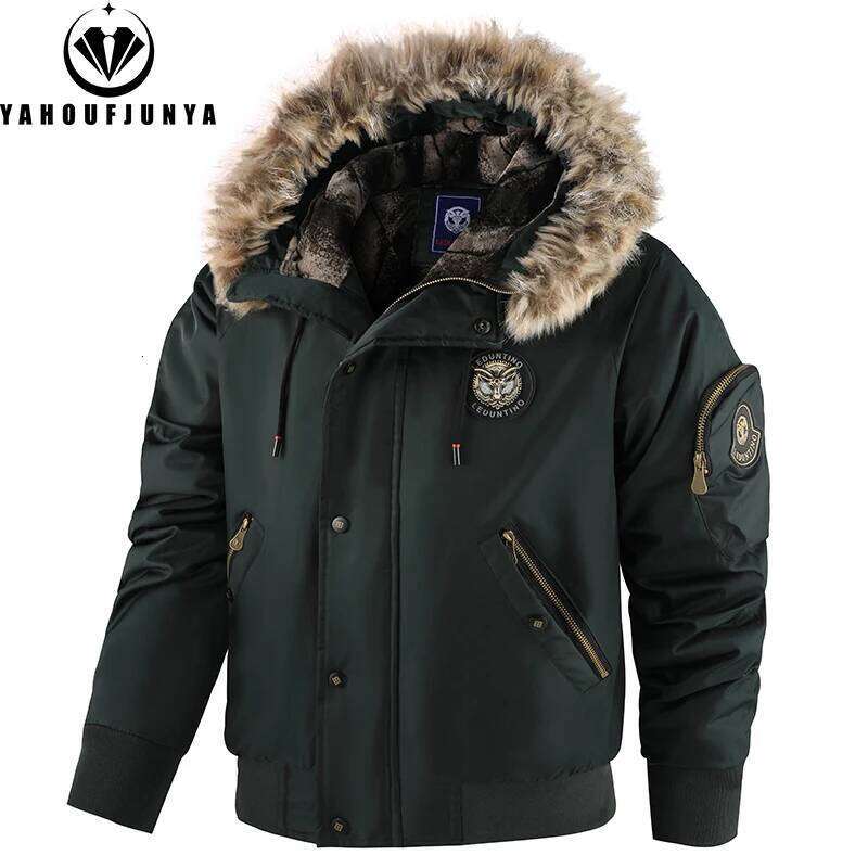 2025 Winter Outdoor Windproof Fleece Warm Travel Men Hooded Casual Fashion Style Zipper Pocket Jacket Male Coat Tops