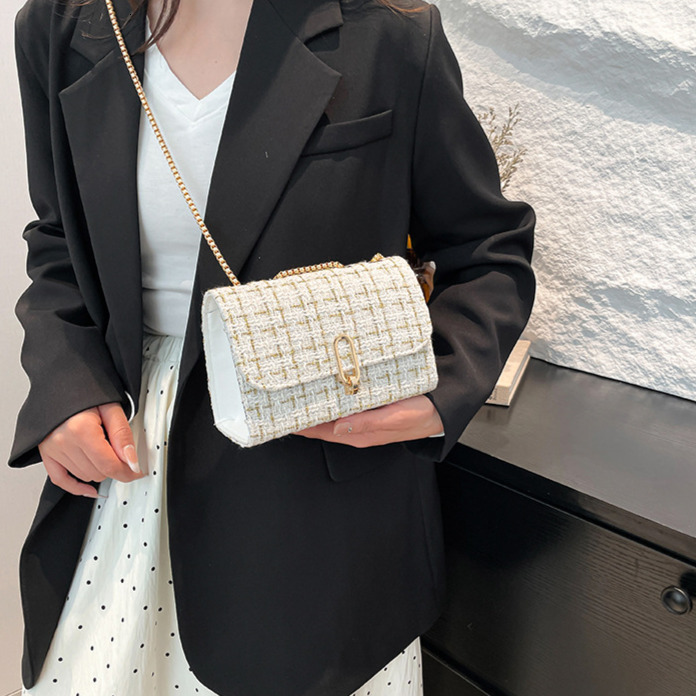 Free Shipping Designer's New Women's Single Shoulder Crossbody Bag Luxury Niche Woolen Plaid Handbag Small Fragrant Style Temperament Small 