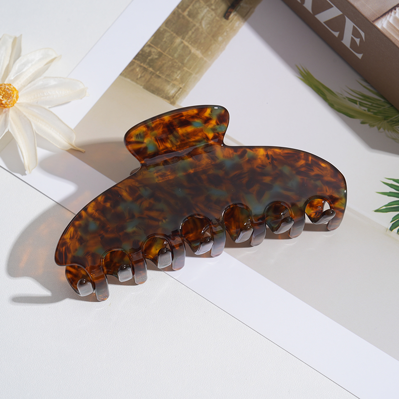 Korean-style hairpin women's acrylic hairpin for gripping the back of the head. Ladies' ponytail hairpin with shark clip.