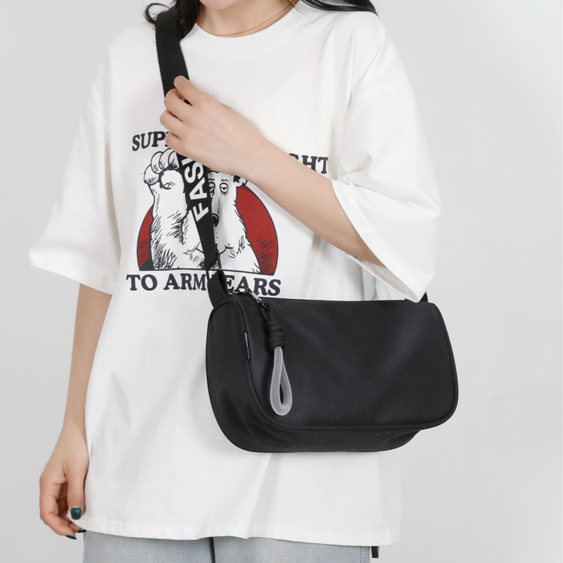 2025 autumn waterproof Oxford cloth women's dumpling bag large capacity lightweight crossbody bag niche design sports and leisure bag women'