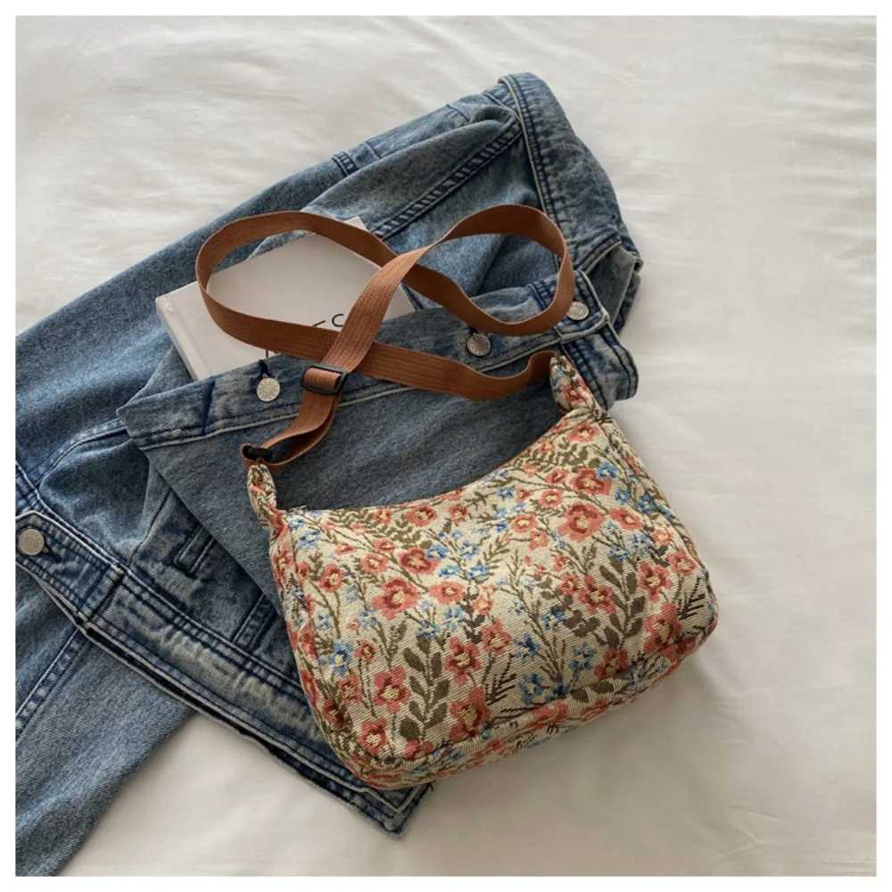 Vintage Half Moon Shape Women Lady Messenger Bag Versatile Literary Prints Cloth Texture Temperament Crossbody Shoulder Bag Y250819