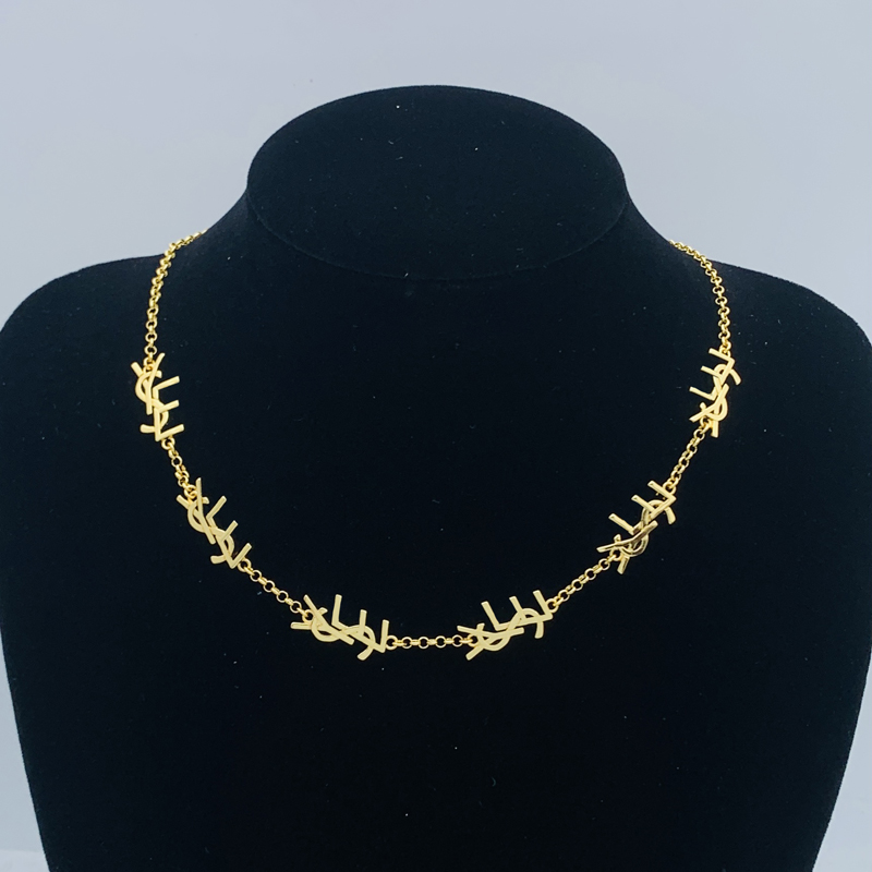 Gorgeous Gold Tone Chain Necklace Crystal Letter Pendant Embellished Copper Material Chic Fashion Jewelry Women Elegant Accessory for Special Occasions