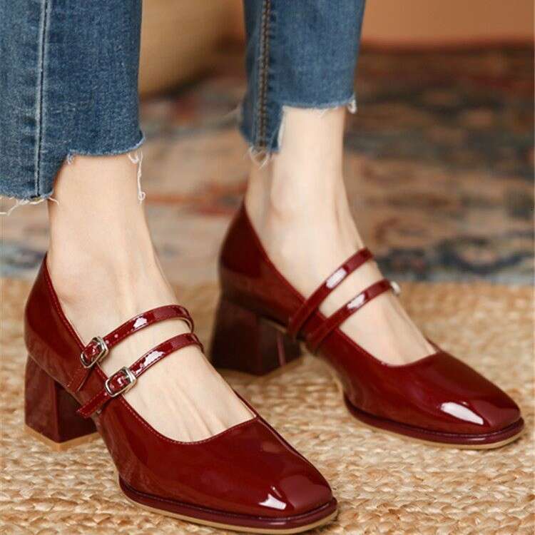Mary Jane High Heels for Women, Small Size, Versatile Shallow Mouth Single Shoes, Red, 2023 New Style, Chunky Heel, Round Toe, One Strap