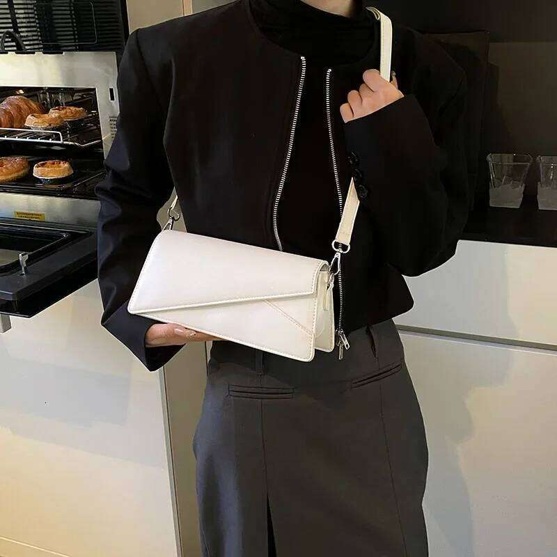 LEFTSIDE Small PU Leather Flap Shoulder Bag for Women 2025Winter New Trend Y2K Handbags and Purses Females Crossbody BagsLuxury bagtote bag