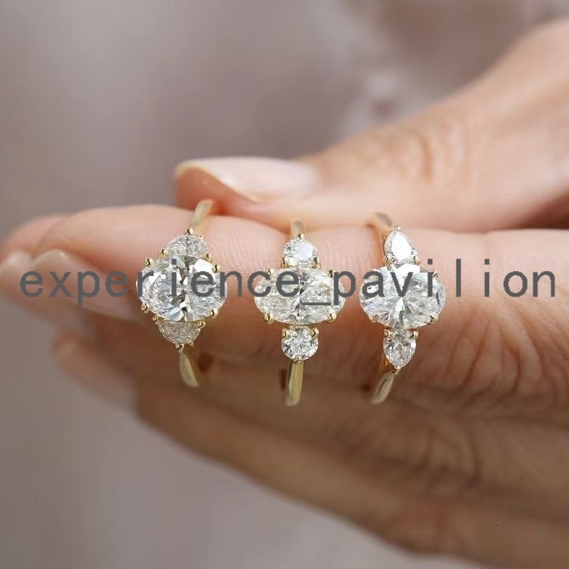 Custom GRA Oval Moissanite Diamonds 18K White Gold Trilogy Engagement Wedding Fine Jewelry Rings Moissanite Ring