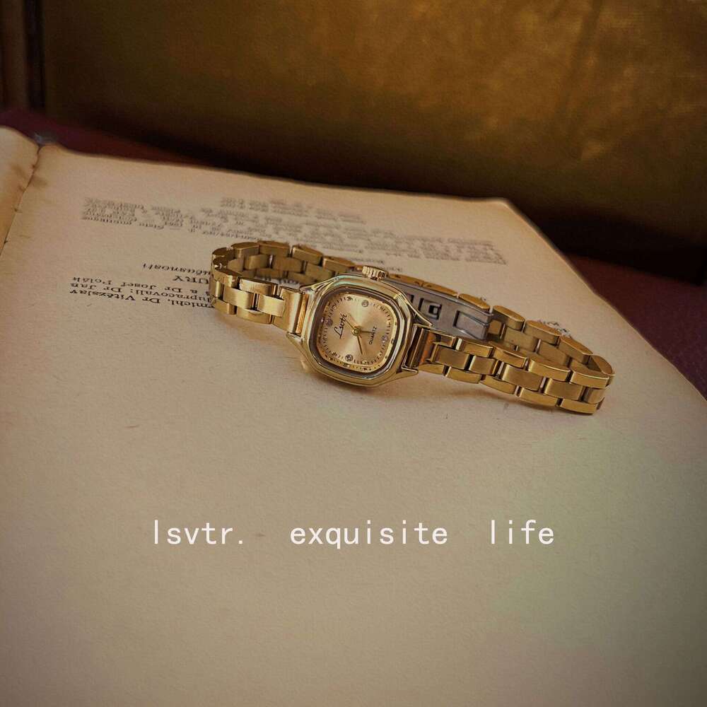 New Designer Live Streaming Vintage Style Mini Small Gold French Light Luxury Women's Watch