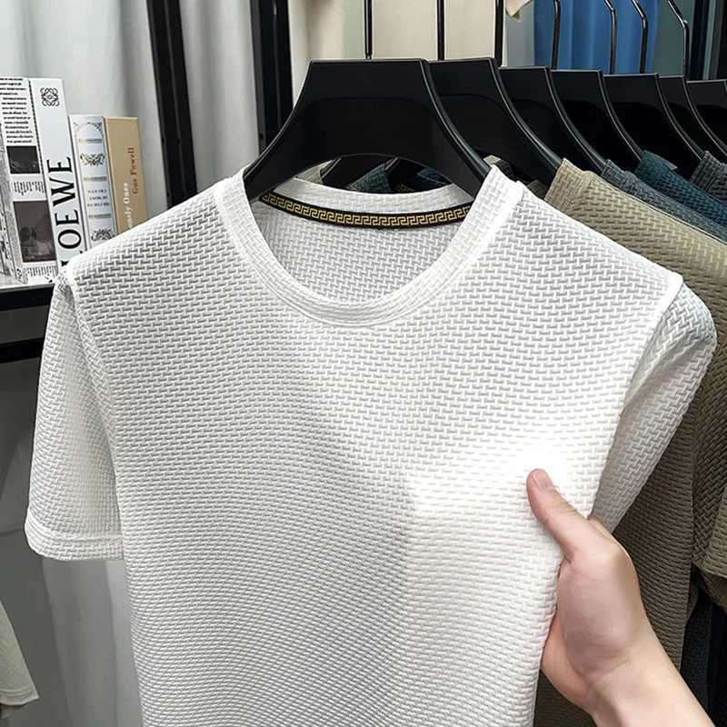 New Mens Casual and Fashionable Bone Flower Short Sleeved Round Neck T-shirt Breathable and Comfortable Summer Versatile Top Y250819