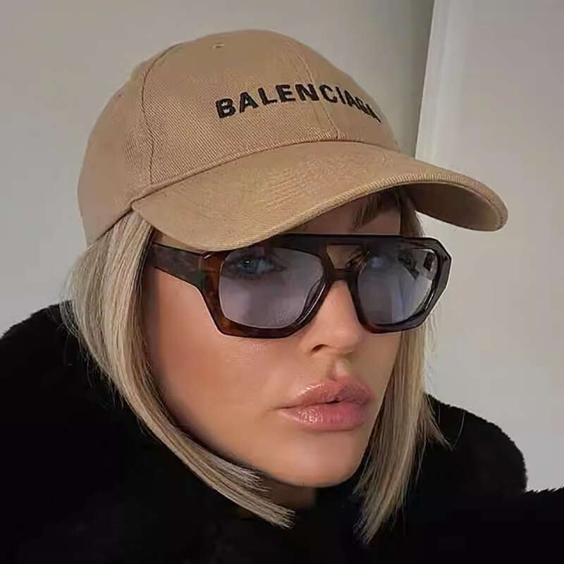 Ins Celebrity Fashion Sunglasses Large Frame Double Bridge Leopard Print Designer Color Personality Outfit Glasses