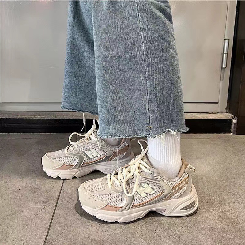 The grey retro sports dad shoes for women are super popular The new Spring/Summer 2025 couple casual running shoes