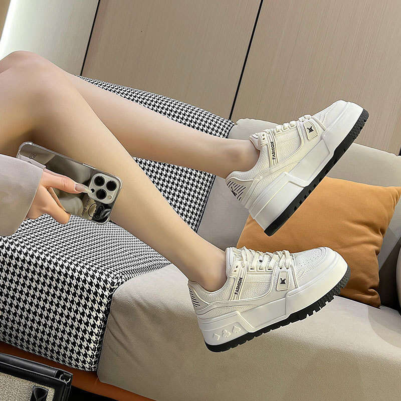 2025 Spring Genuine Leather Women's New Platform Sole Height Increasing Casual Versatile Ins Internet Celebrity Panda Shoes