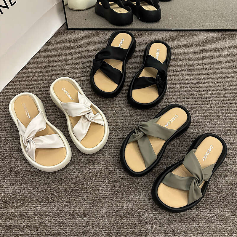 Super Soft Cloud Cross Knot Thick Sole 2023 Summer New Casual One-Strap Buckle Sandals for Women